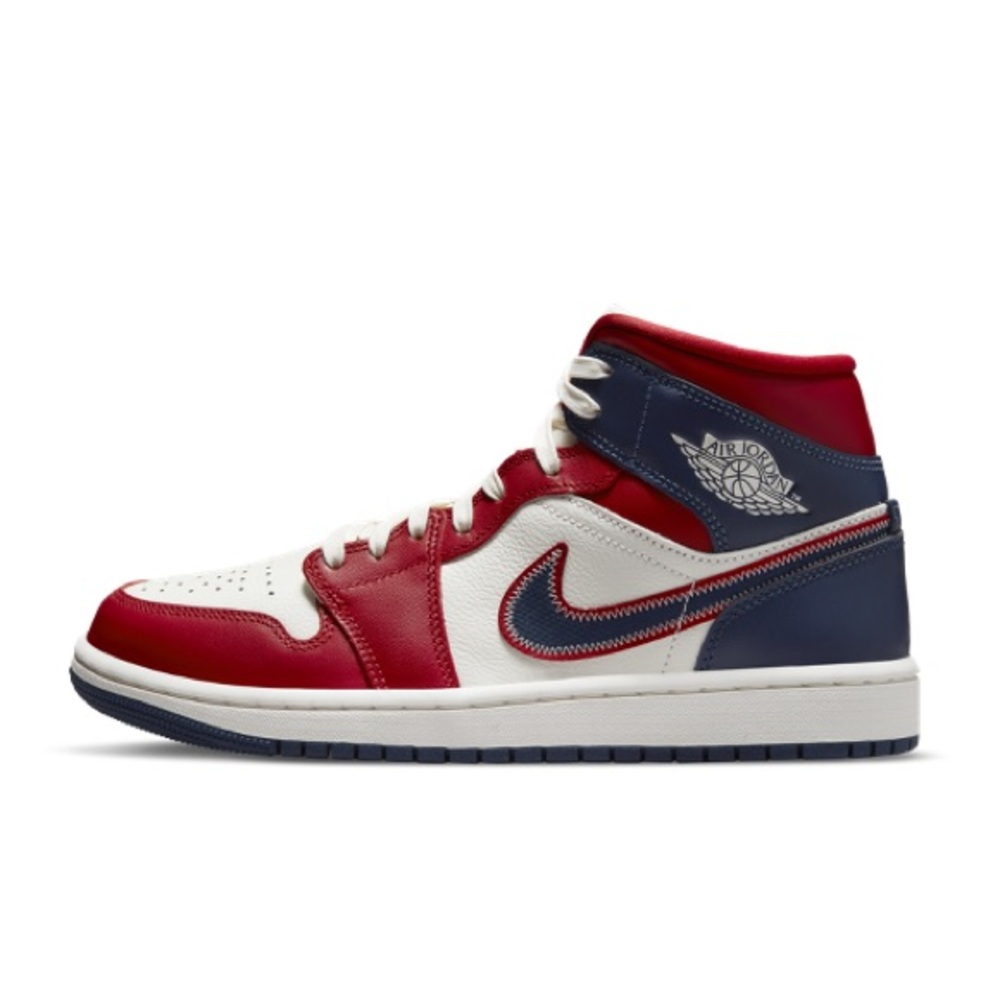 Nike Air Jordan 1 Mid SE